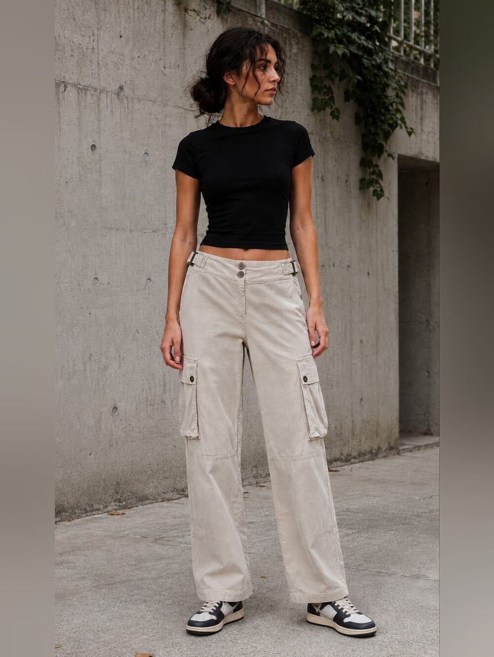 Armani Jeans Women’s Cargo Pants US 6 Beige Utility Gorpcore Y2K Minimalist